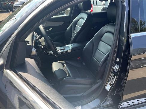 Used 2021 Mercedes-Benz GLC 300 4MATIC Coupe image 23