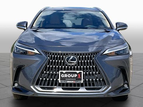 Used 2025 Lexus NX 250 FWD w/ Accessory Package (2T) image 4