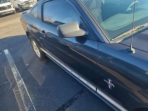 Used 2007 Ford Mustang Coupe image 7