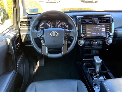 Used 2024 Toyota 4Runner TRD Off-Road Premium image 5
