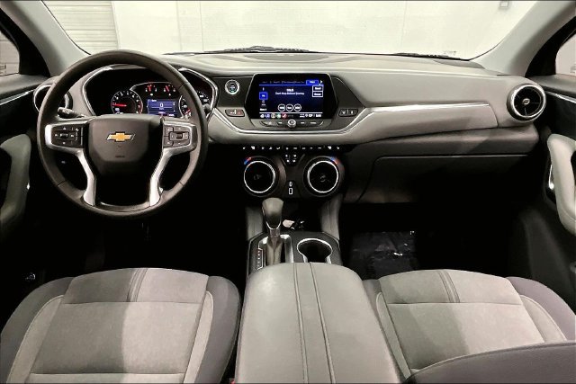 Used 2022 Chevrolet Blazer LT FWD image 18
