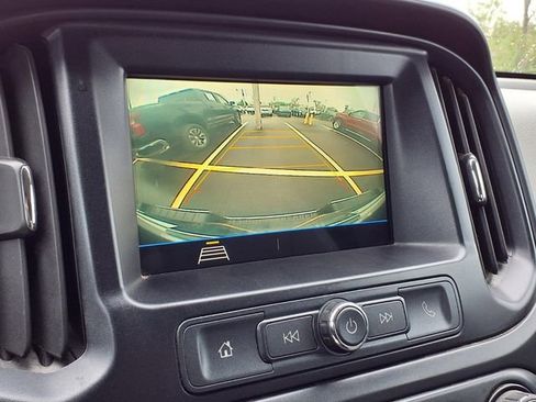 Certified 2019 Chevrolet Colorado W/T RWD image 6