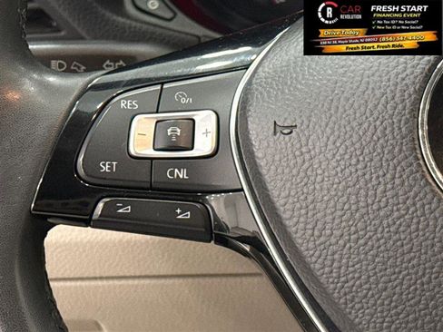 Used 2021 Volkswagen Passat 2.0T SE image 51