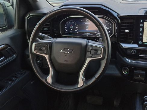 Used 2022 Chevrolet Silverado 1500 LT Trail Boss w/ LT Trail Boss Premium Package image 37