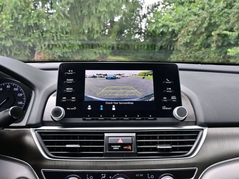 Used 2019 Honda Accord LX image 35