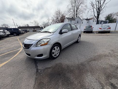 Used 2009 Toyota Yaris Sedan image 18
