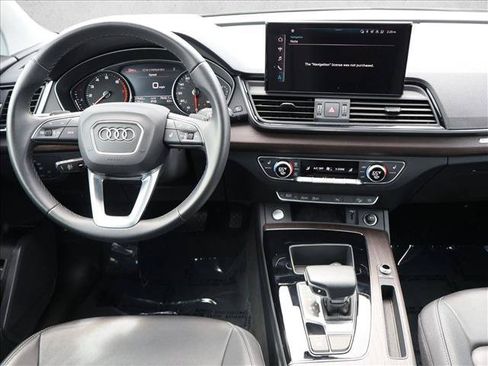 Used 2023 Audi Q5 2.0T Premium w/ Convenience Package AWD/4WD image 22