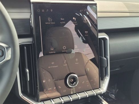 New 2025 GMC Acadia Elevation w/ Super Cruise Package image 21