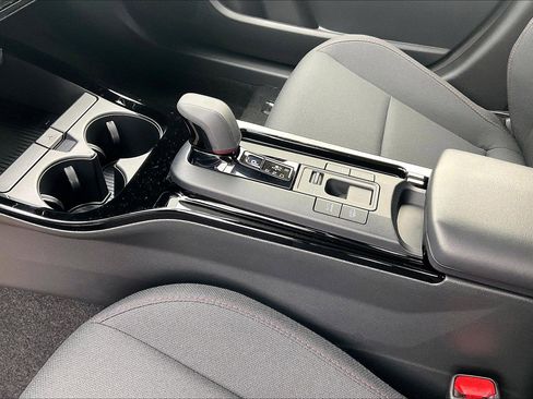 New 2026 Toyota Prius Plug-In Hybrid FWD image 10