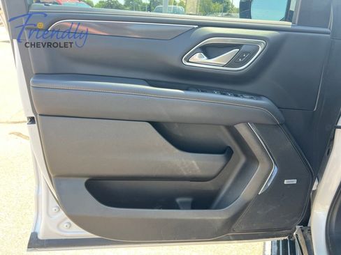Certified 2022 GMC Yukon XL AT4 w/ Technology Package AWD/4WD image 14