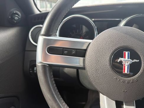 Used 2006 Ford Mustang GT RWD image 13