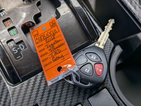 Used 2018 Toyota 4Runner TRD Off-Road AWD/4WD image 21