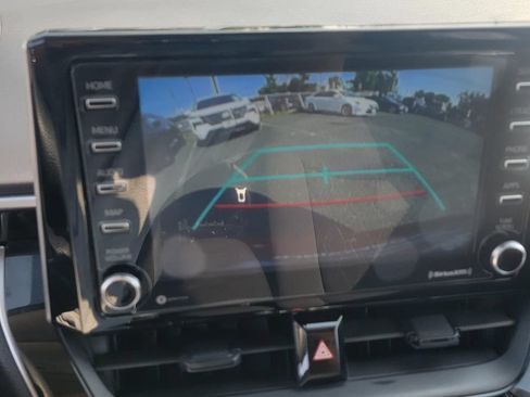 Used 2021 Toyota Corolla LE FWD image 36