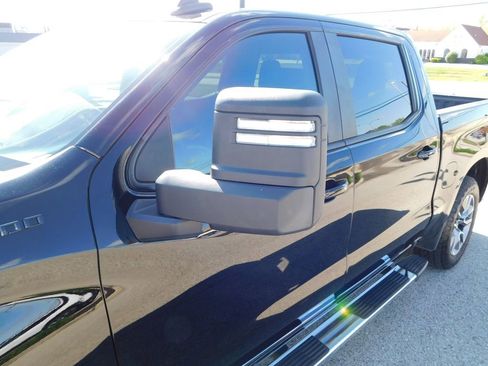Used 2020 Chevrolet Silverado 1500 RST w/ RST Value Package AWD/4WD image 14