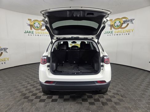 Used 2018 Jeep Compass Limited AWD/4WD image 29