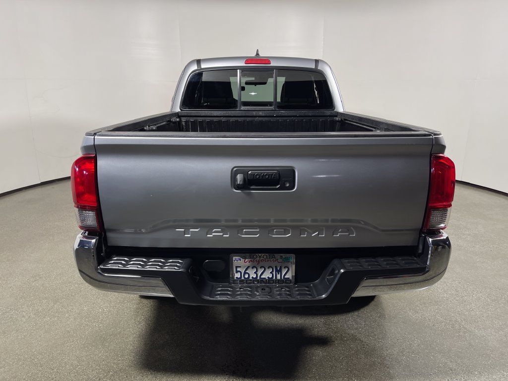 Certified 2018 Toyota Tacoma SR5 w/ SR5 Appearance Package (SM) RWD image 4