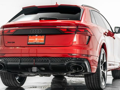 Used 2025 Audi RS Q8 performance image 9