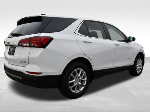 Used 2024 Chevrolet Equinox LT AWD/4WD image 8