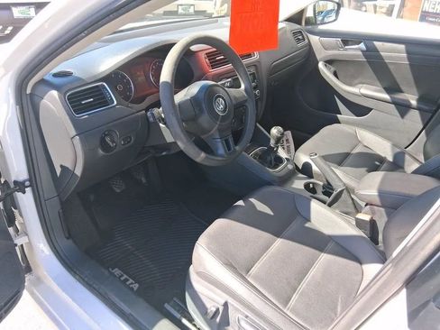 Used 2014 Volkswagen Jetta SE FWD image 10