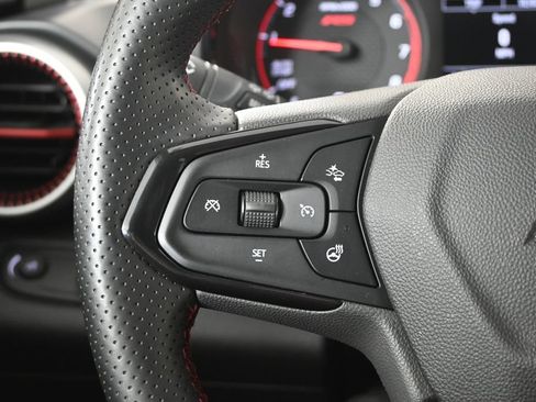 Used 2024 Chevrolet Trax RS w/ Driver Confidence Package FWD image 32