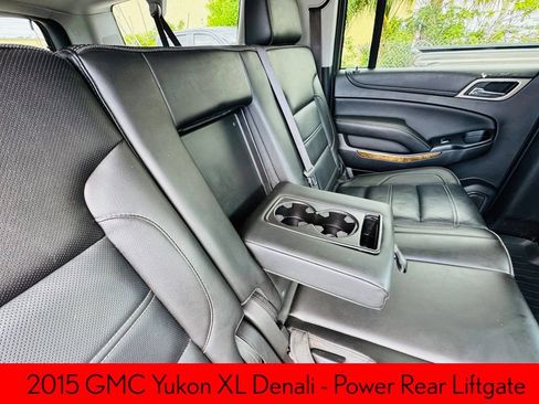 Used 2015 GMC Yukon XL Denali RWD image 18