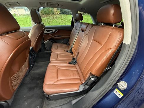 Used 2019 Audi Q7 2.0T Premium w/ Convenience Package image 16