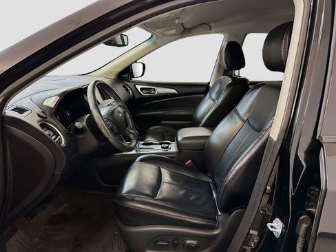 Used 2017 Nissan Pathfinder SL w/ SL Tech Package image 13