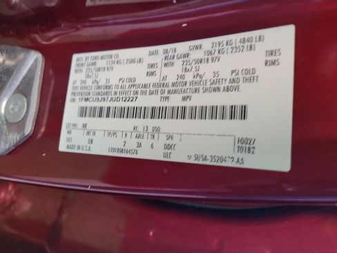 Used 2018 Ford Escape Titanium w/ Ford Safe & Smart Package image 33