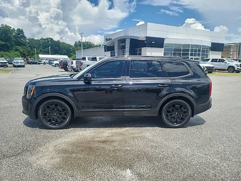 Used 2022 Kia Telluride SX w/ Nightfall Edition Package AWD/4WD image 4