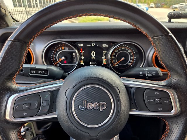 Used 2023 Jeep Gladiator Mojave AWD/4WD image 23