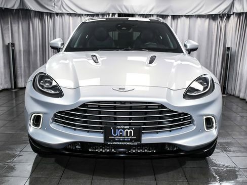 Used 2021 Aston Martin DBX AWD/4WD image 2