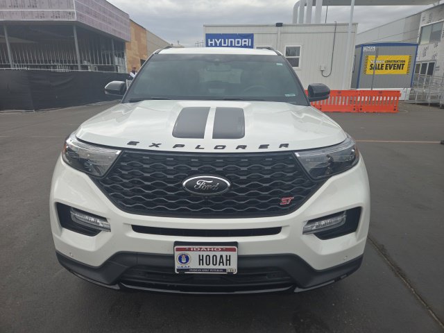 Used 2024 Ford Explorer ST w/ Equipment Group 401A AWD/4WD image 2