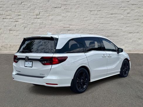 Used 2023 Honda Odyssey Sport image 4