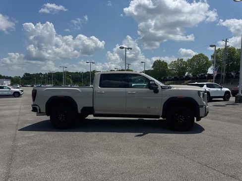 New 2026 GMC Sierra 3500 AT4 w/ AT4 Premium Plus Package AWD/4WD image 4