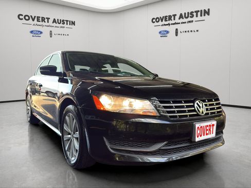 Used 2012 Volkswagen Passat TDI SE FWD image 5