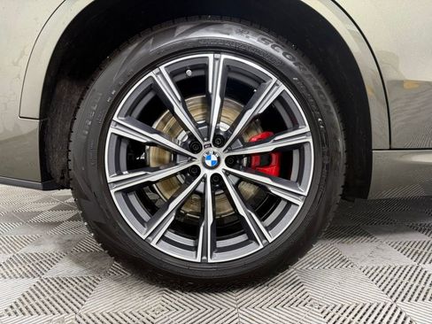 Used 2025 BMW X5 xDrive50e w/ M Sport Package image 12