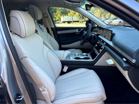 New 2026 Genesis GV80 2.5T Advanced image 16