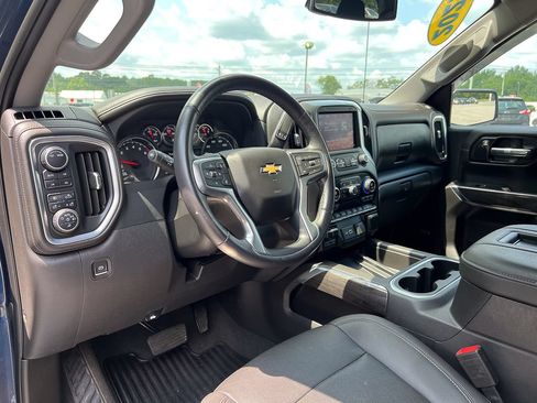 Used 2022 Chevrolet Silverado 1500 LTZ w/ LTZ Premium Package AWD/4WD image 19
