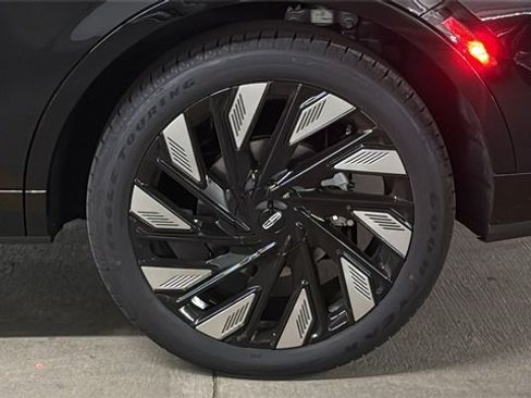 New 2026 Lincoln Nautilus Reserve image 4