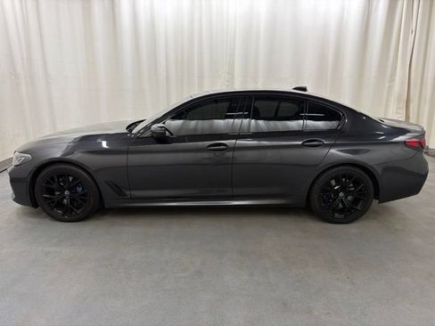 Used 2023 BMW 530i xDrive w/ M Sport Package AWD/4WD image 3
