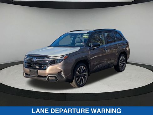 Used 2025 Subaru Forester Touring image 6