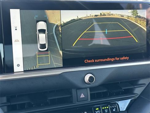 Used 2025 Toyota Crown Platinum image 16