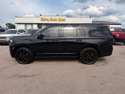 Used 2021 GMC Yukon Denali w/ Denali Ultimate Package AWD/4WD image 1