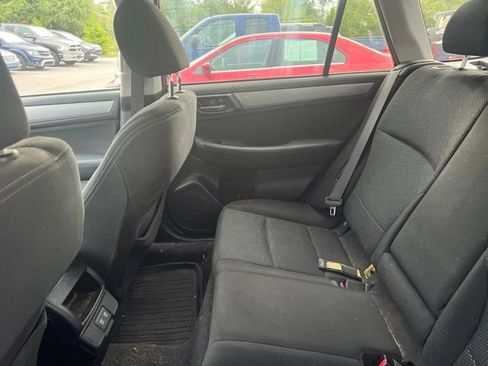Used 2019 Subaru Outback 2.5i Premium AWD/4WD image 10