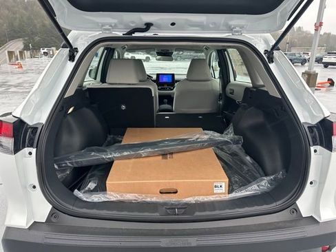 New 2026 Toyota Corolla Cross L image 7