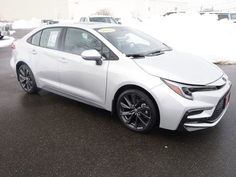 Certified 2025 Toyota Corolla SE w/ SE Premium Package image 11