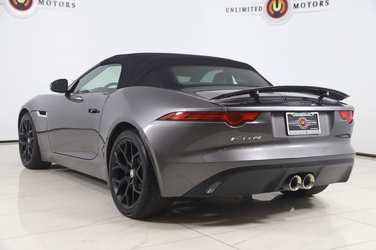 Used 2017 Jaguar F-TYPE Convertible RWD image 4