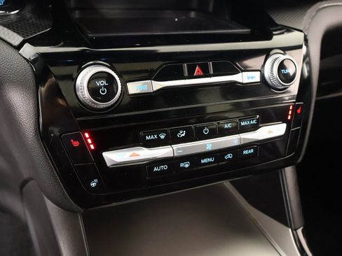 Used 2022 Ford Explorer ST w/ ST Street Pack image 7