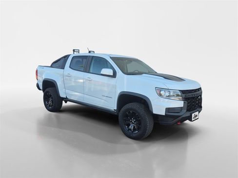Used 2021 Chevrolet Colorado ZR2 w/ ZR2 Dusk Special Edition image 2