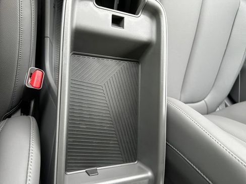 New 2026 Hyundai Ioniq 5 SEL image 18